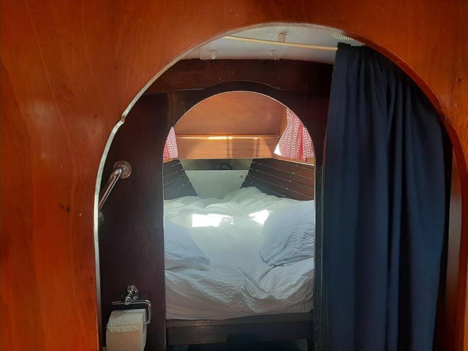 Cosy Sailingboat In Vlissingen Hotel Luaran gambar